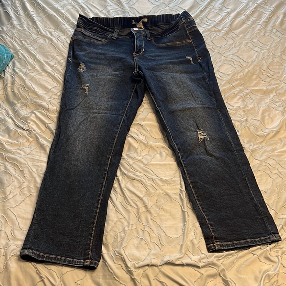 American Rag Denim - American Rag distressed vintage jegging, high waist with stretch , size 0X